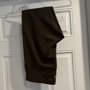 Lululemon Dark Olive Green 25” Align Leggings Black Pants